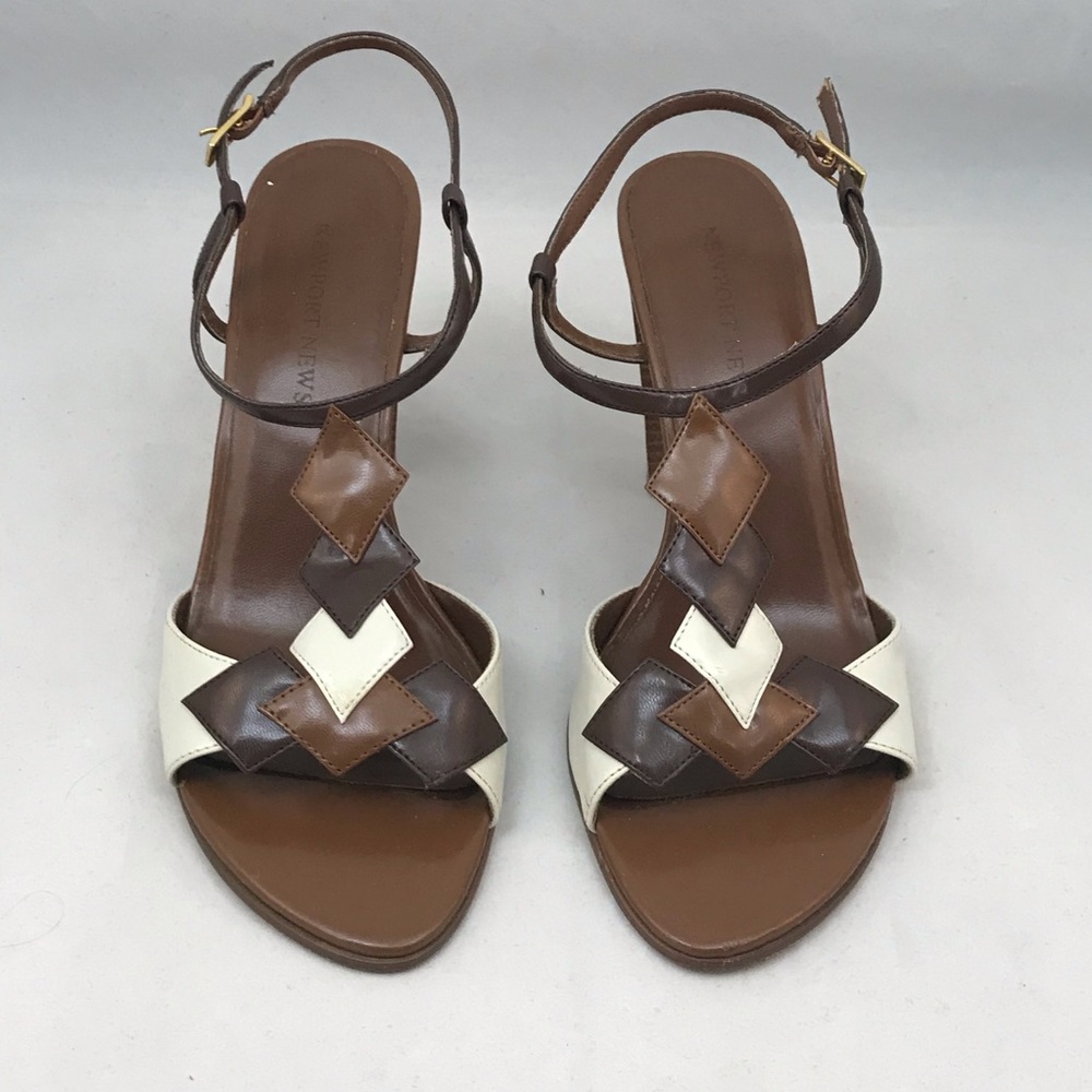 Newport News Cream/Brown Heels size 8